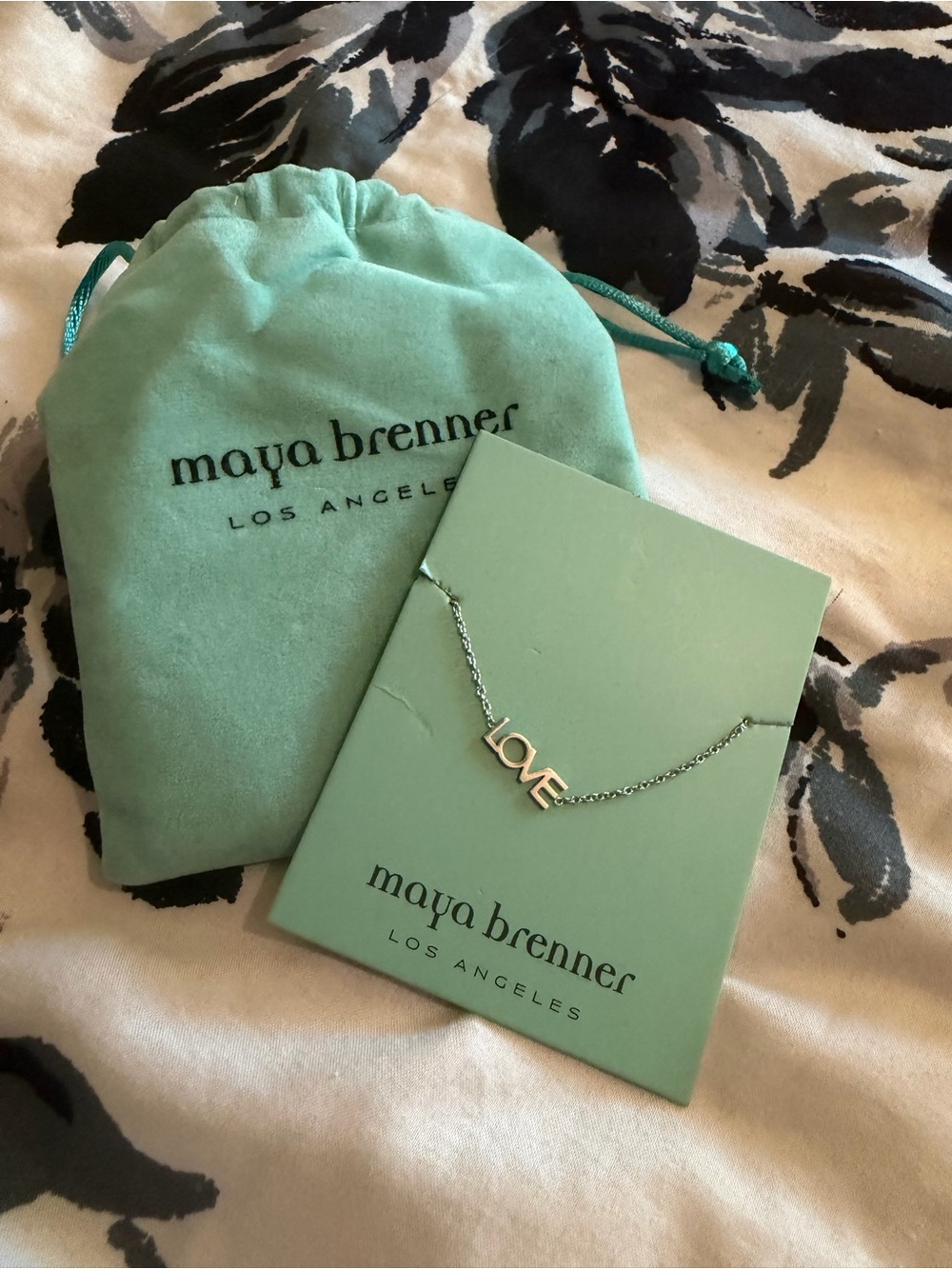 Silver 'LOVE' anklet in Mint Pouch